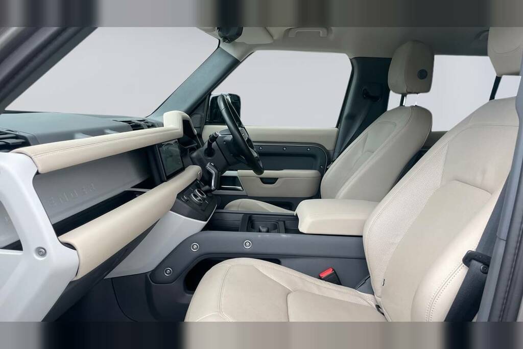 Land Rover Defender 110 3.0 D250 Xs Edition 110 Silver #3