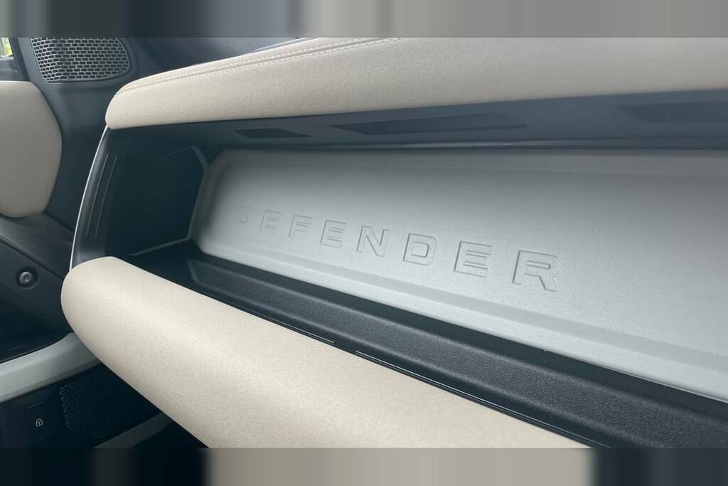Land Rover Defender 110 X-dynamic Se Green #31