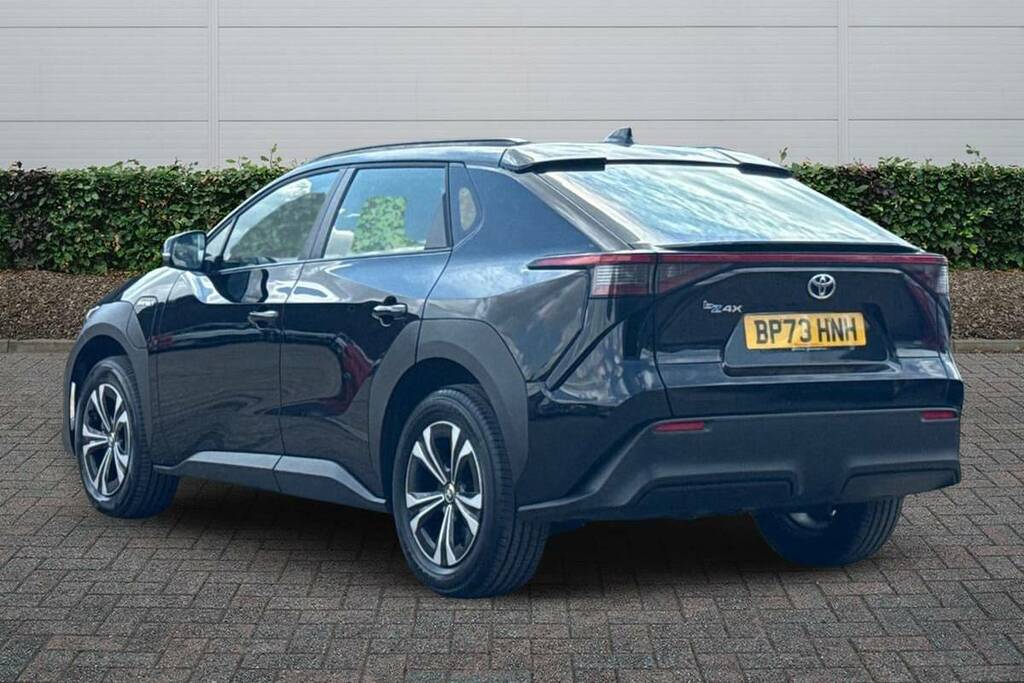 Toyota bZ4X 150Kw Pure 71.4Kwh 11Kw Black #2