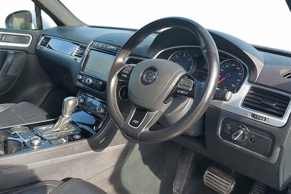 Volkswagen Touareg 3.0 V6 Tdi Bmt 262 R-line Plus Tip White #6