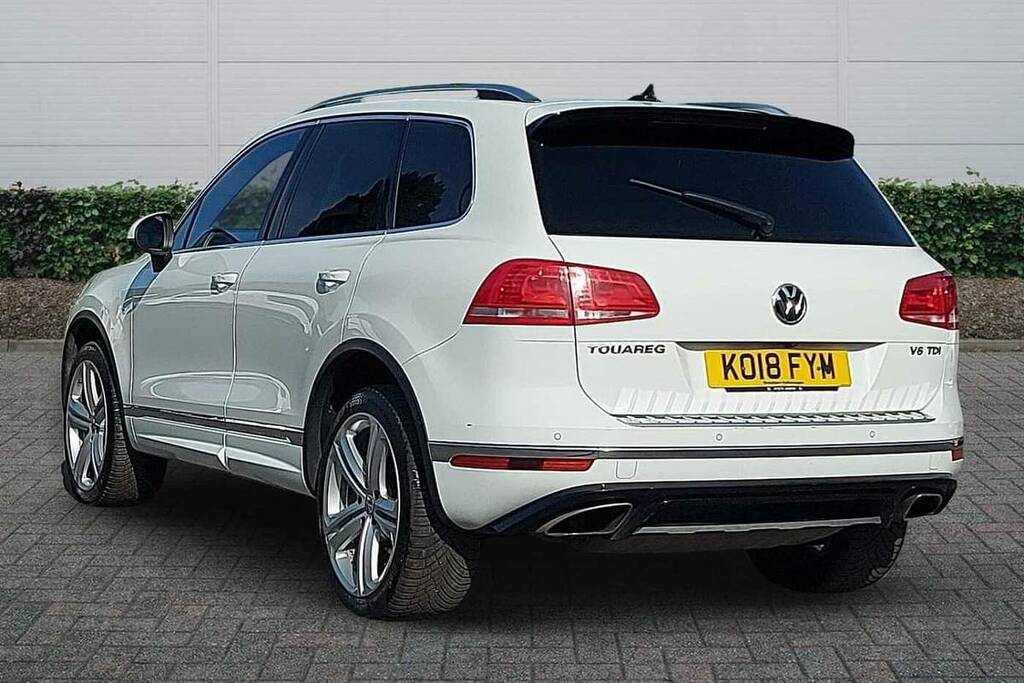 Volkswagen Touareg 3.0 V6 Tdi Bmt 262 R-line Plus Tip White #3