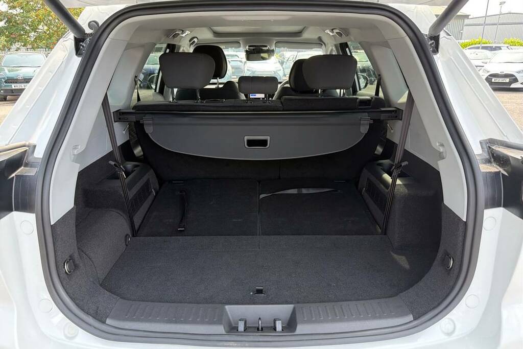 Chery Tiggo 8 1.5T Phev Summit Dht White #2