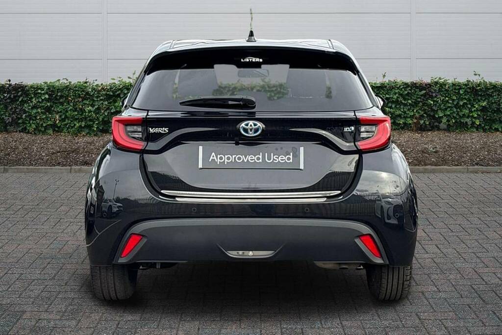 Toyota Yaris 1.5 Hybrid Design Cvt FV23YWK Black #3