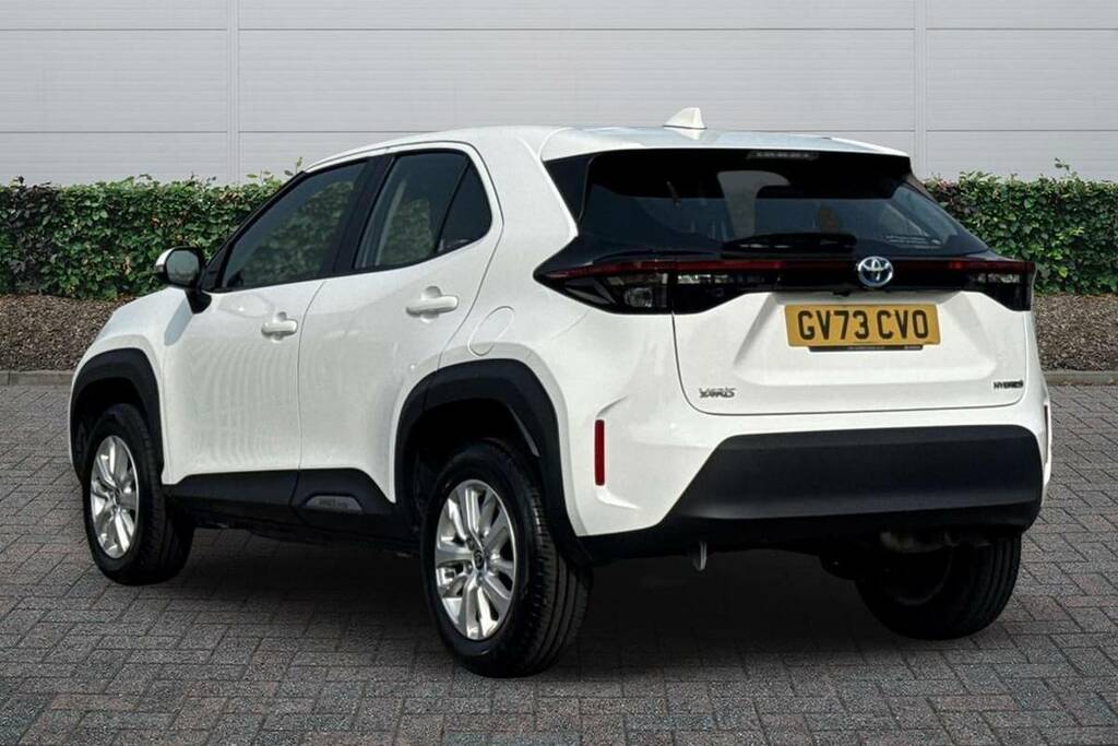 Toyota Yaris Cross 1.5 Hybrid Icon Cvt White #2