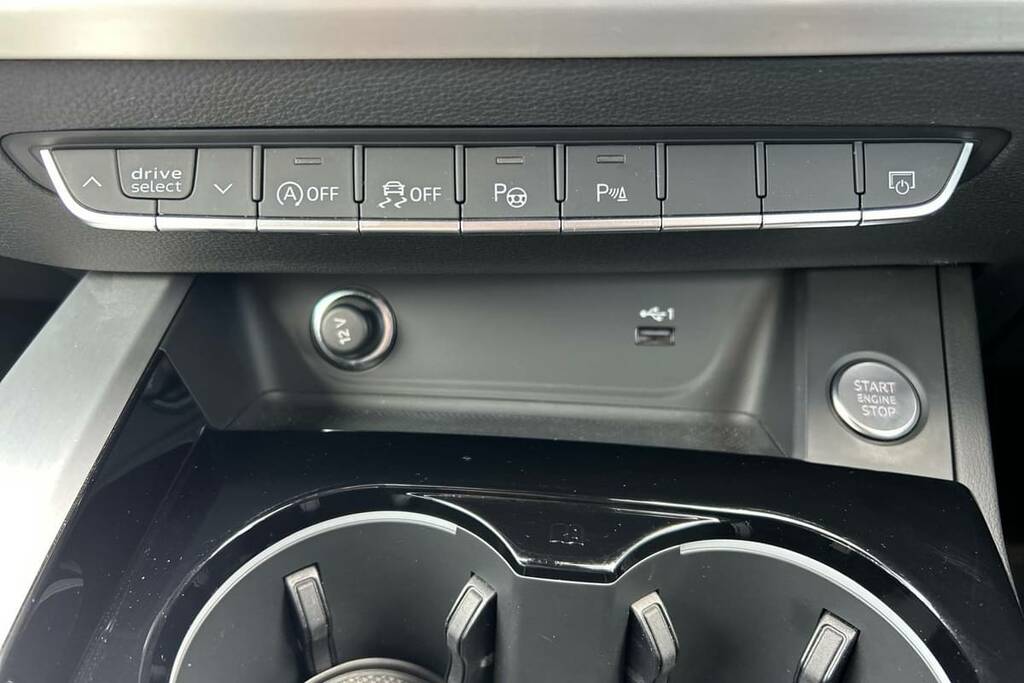 Audi A4 Avant 35 Tdi S Line S Tronic Grey #8
