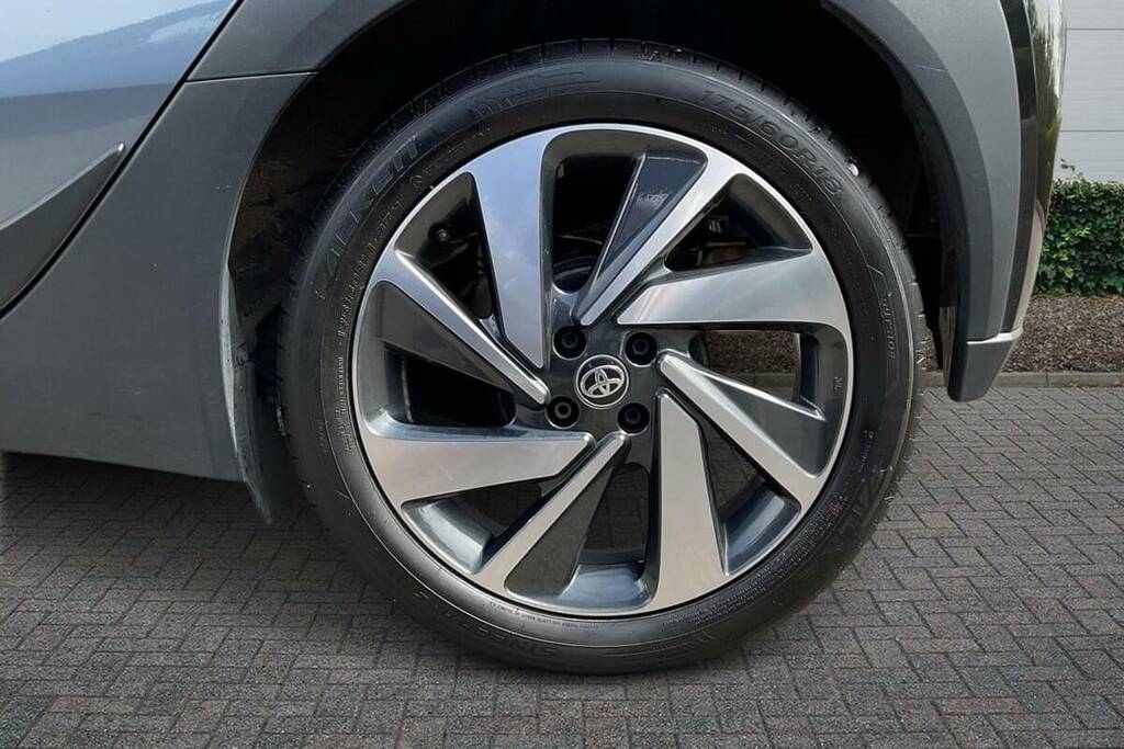 Toyota Aygo X 1.0 Vvt-i Edge BN25LBA Grey #6