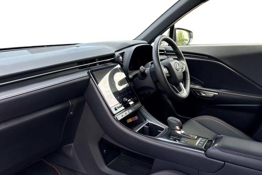 Lexus LBX 1.5 Premium Plus E-cvt BD24AXW Silver #5