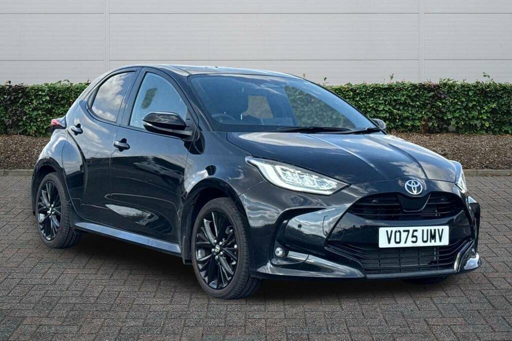 Toyota Yaris 1.5 Hybrid 130 Excel Cvt Black