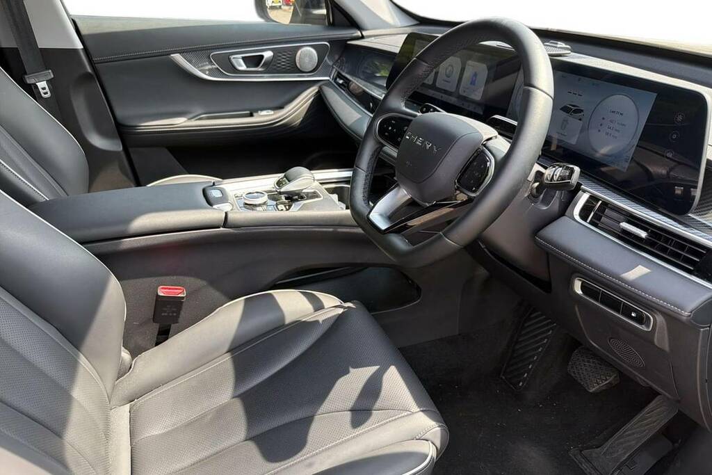 Chery Tiggo 7 1.5T Phev Aspire Dht Black #4