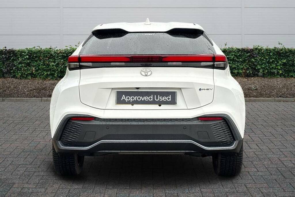 Toyota C-Hr 2.0 Phev Design Cvt White #6