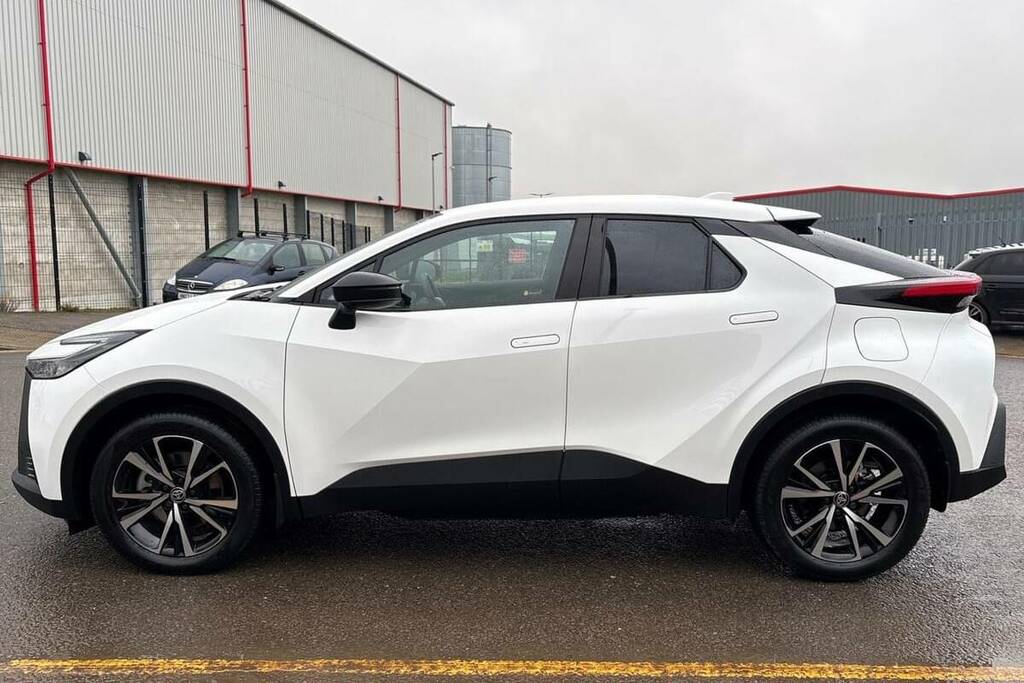 Toyota C-Hr 2.0 Phev Design Cvt White #4