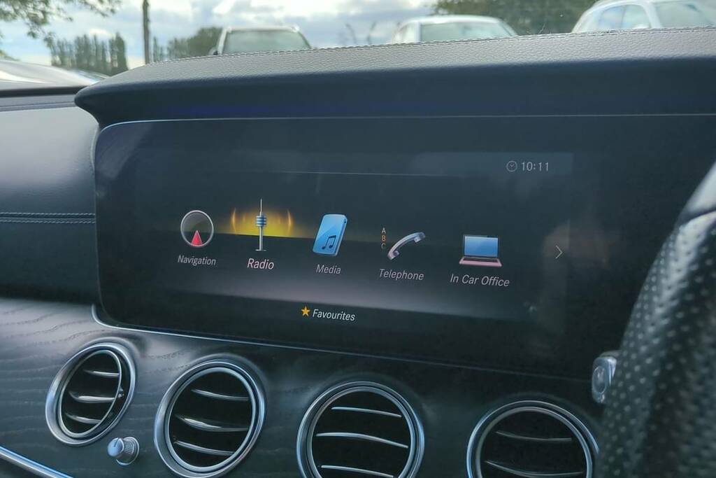 Mercedes-Benz E Class E220d Amg Line Edition 9G-tronic R069DXA Black #3
