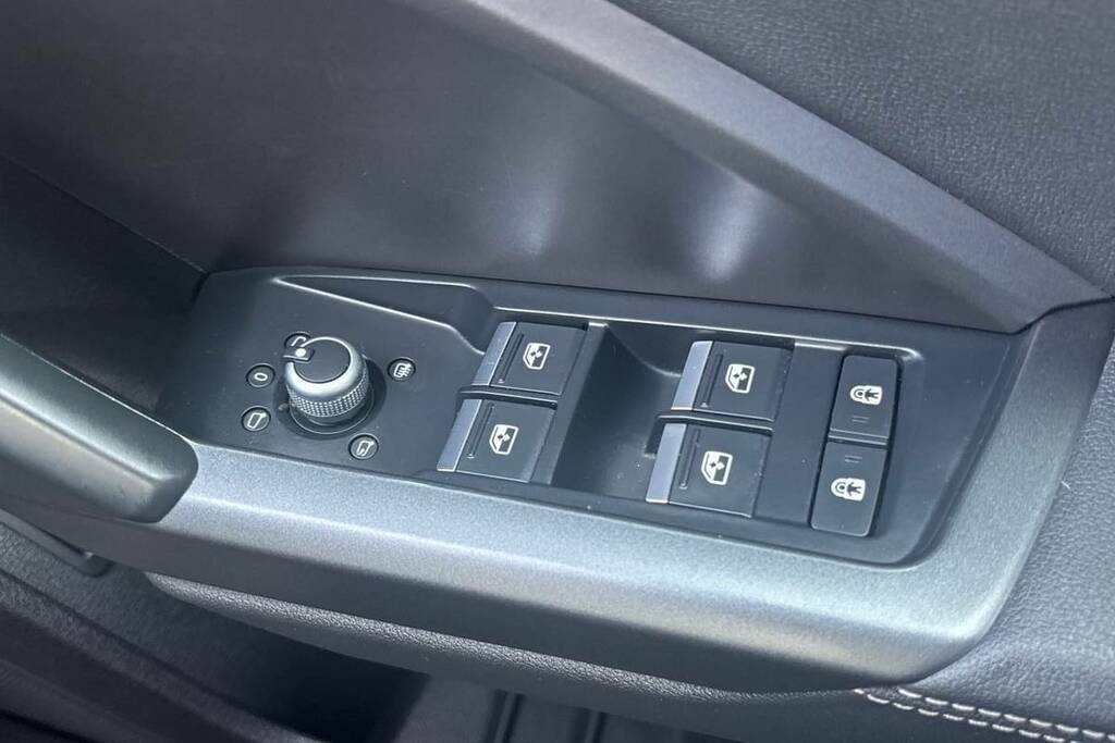 Audi Q3 35 Tfsi S Line S Tronic Blue #5