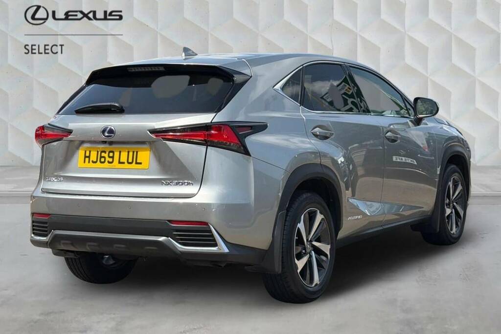 Lexus NX 300H 2.5 Takumi Cvt Pan Roof Silver #2