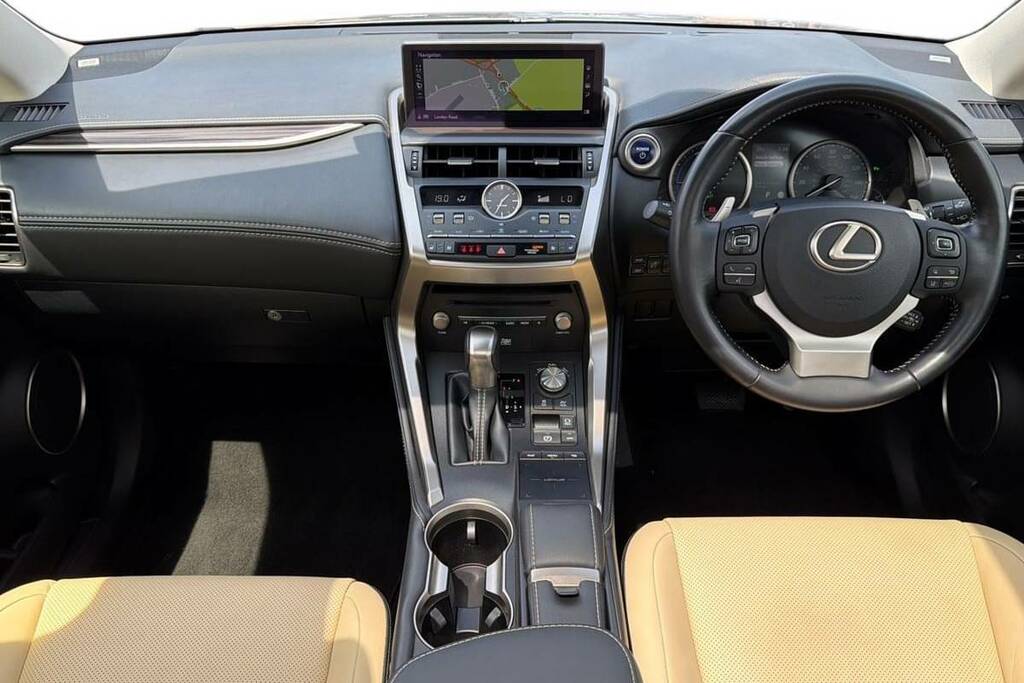 Lexus NX 300H 2.5 Takumi Cvt Pan Roof Silver #6