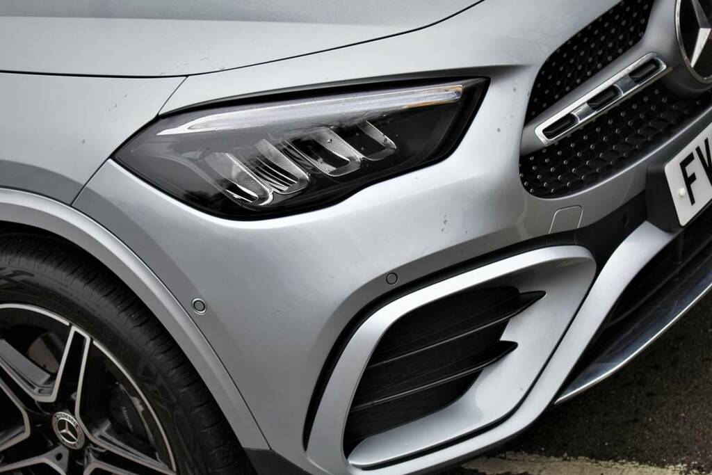Mercedes-Benz GLA Class 250E Amg Line Executive Silver #5