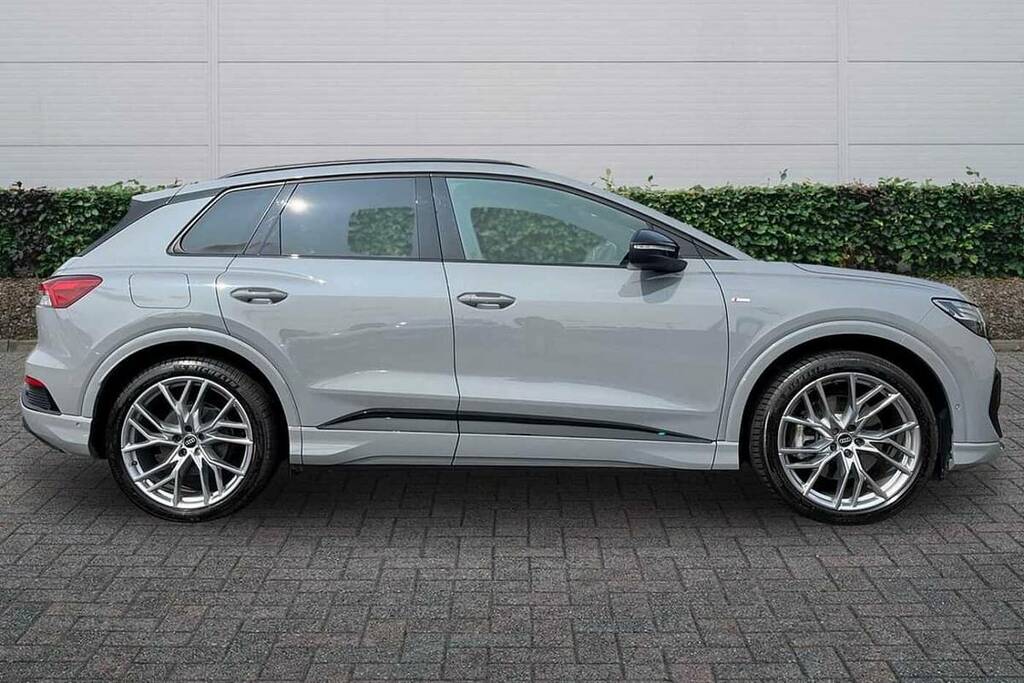 Audi Q4 E Tron 220Kw 50 Quattro 82.77Kwh Edition 1 Grey #4