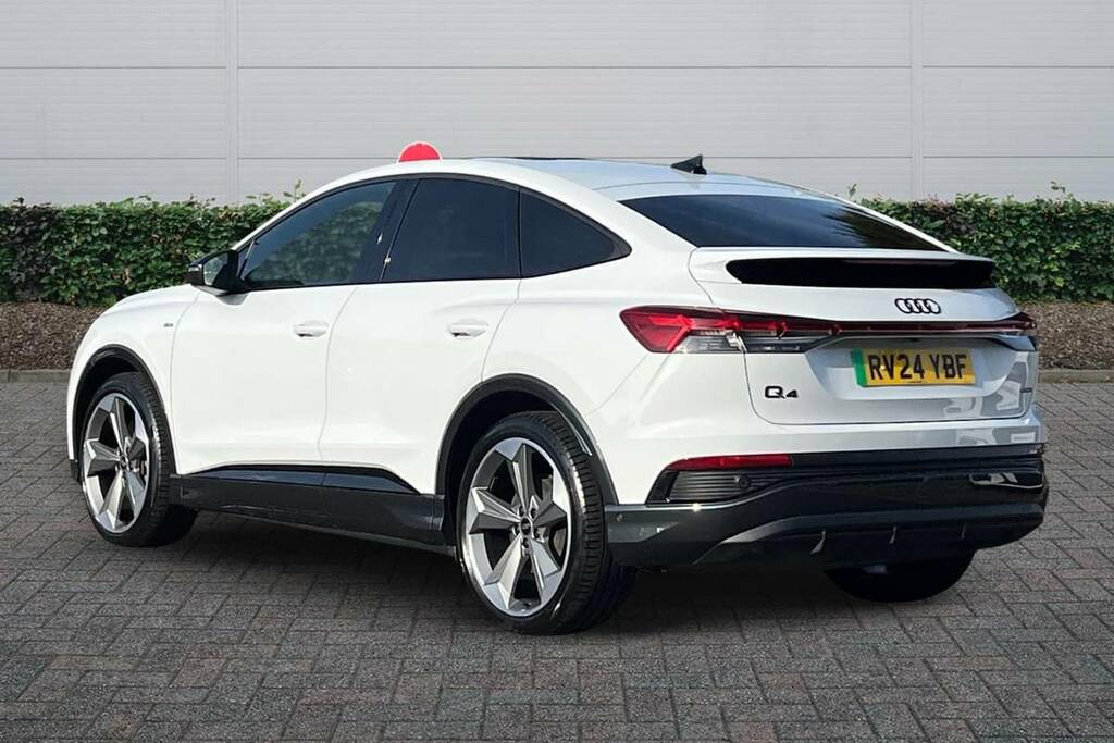 Audi Q4 E Tron 210Kw 45 Quattro 82Kwh Black Edition Black #12