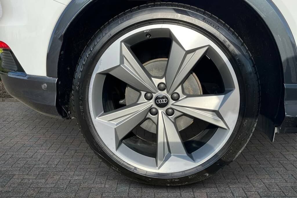 Audi Q4 E Tron 210Kw 45 Quattro 82Kwh Black Edition Black #16