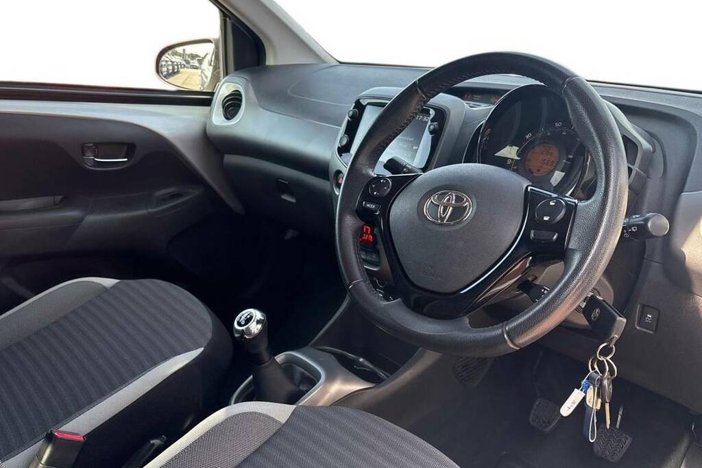Toyota Aygo Hatchback Red #13