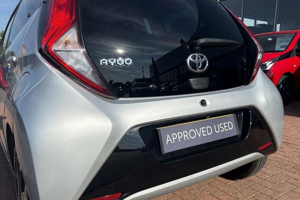 Toyota Aygo Hatchback Red #27