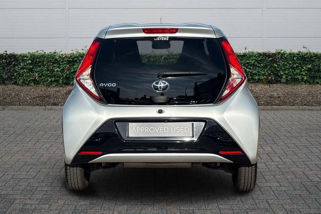 Toyota Aygo 1.0 Vvt-i X-trend Silver #6