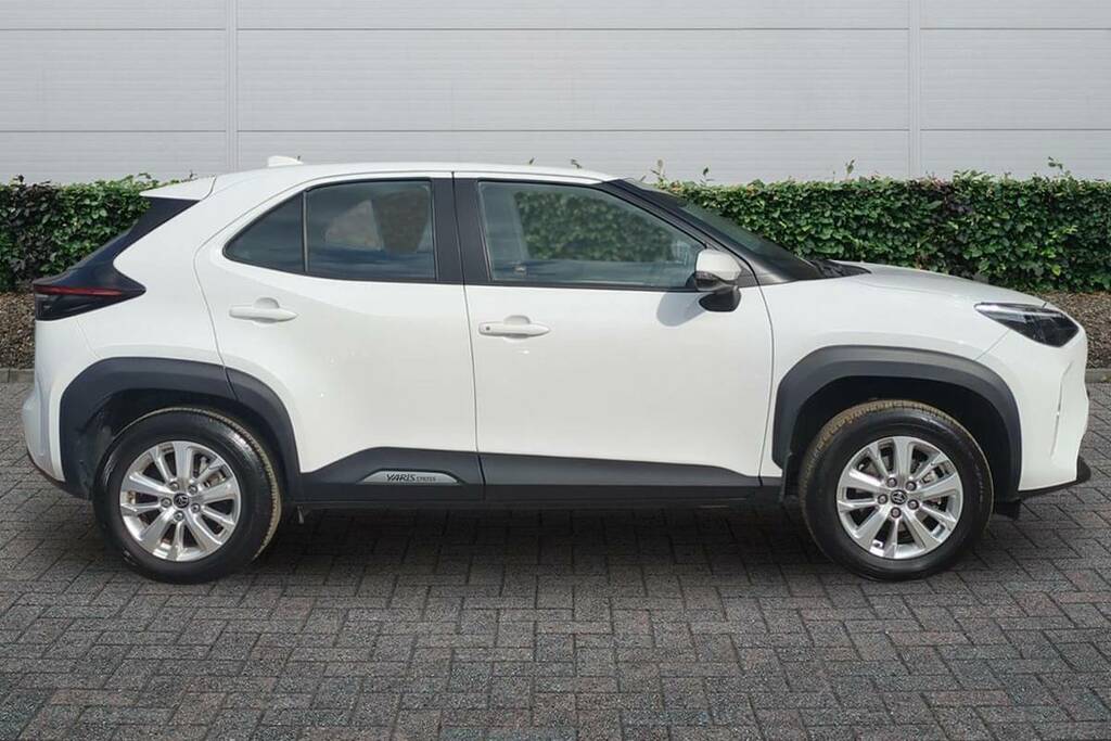 Toyota Yaris Cross 1.5 Hybrid Icon Cvt LS24RHO White #4