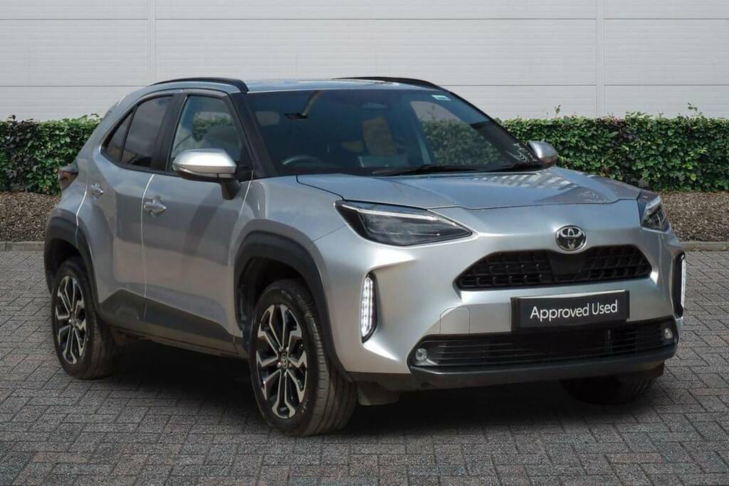 Toyota Yaris Cross 1.5 Hybrid Design Cvt Silver