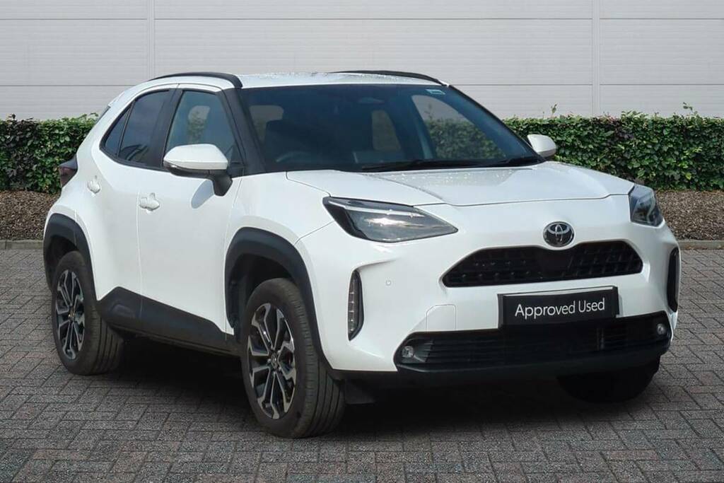 Toyota Yaris Cross 1.5 Hybrid Design Cvt White