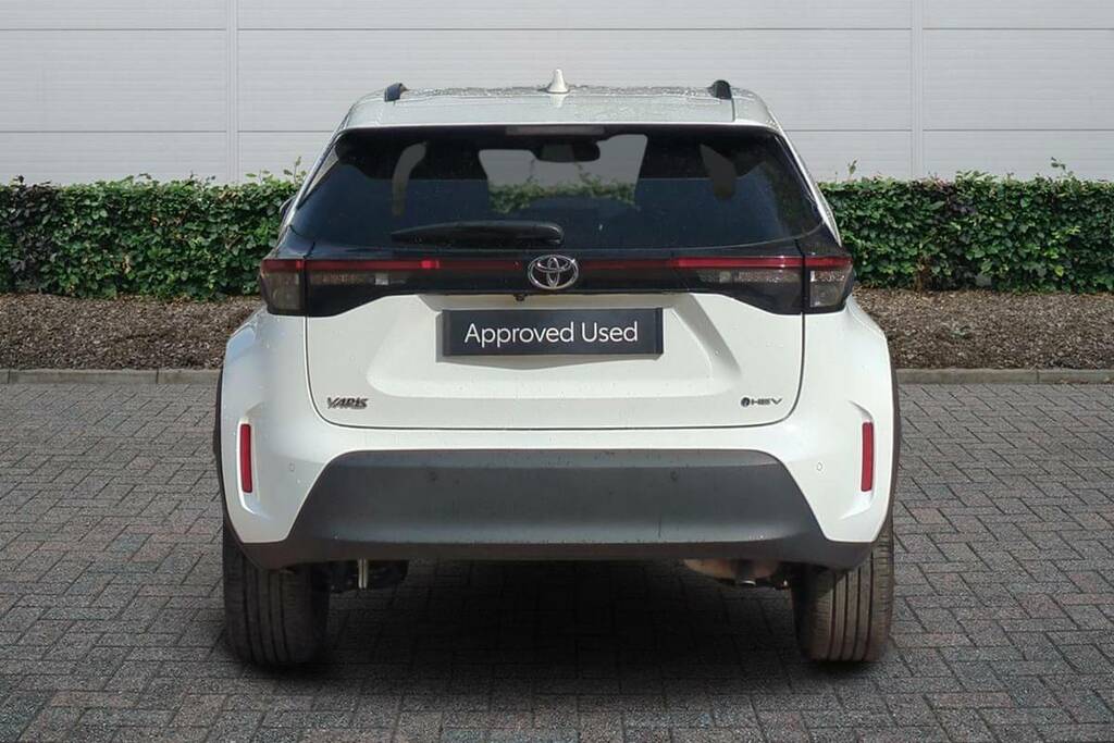 Toyota Yaris Cross 1.5 Hybrid Design Cvt VO25PYV White #4