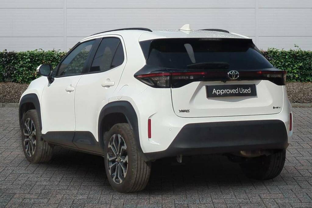 Toyota Yaris Cross 1.5 Hybrid Design Cvt VO25PYV White #2