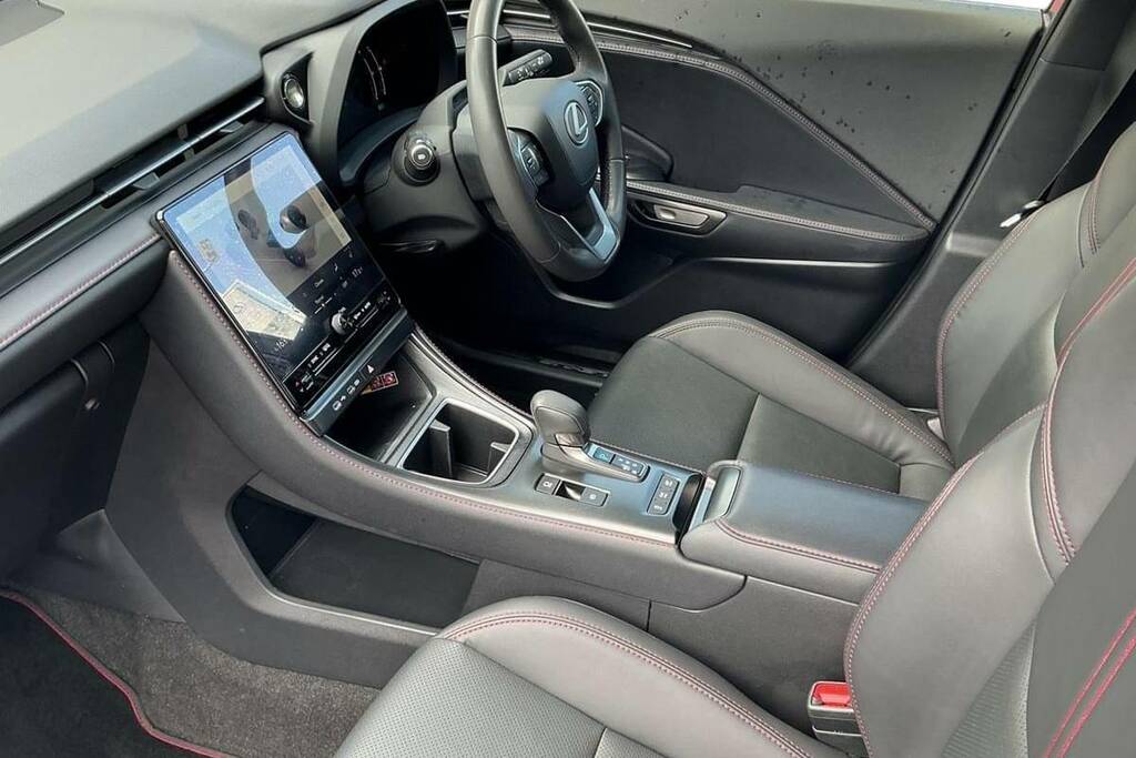 Lexus LBX 1.5 Premium E-cvt Grey #4