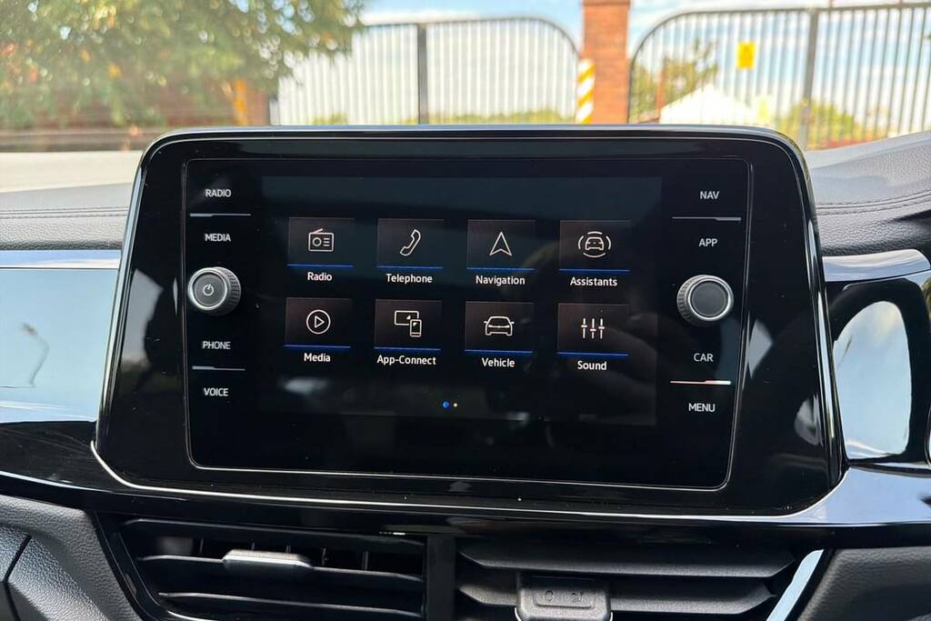 Volkswagen T-Roc 1.5 Tsi Black Edition Plus White #3
