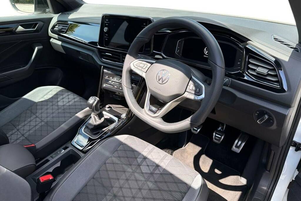 Volkswagen T-Roc 1.5 Tsi Black Edition Plus White #4