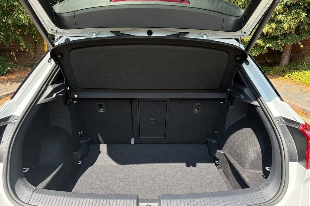 Volkswagen T-Roc 1.5 Tsi Black Edition Plus White #2