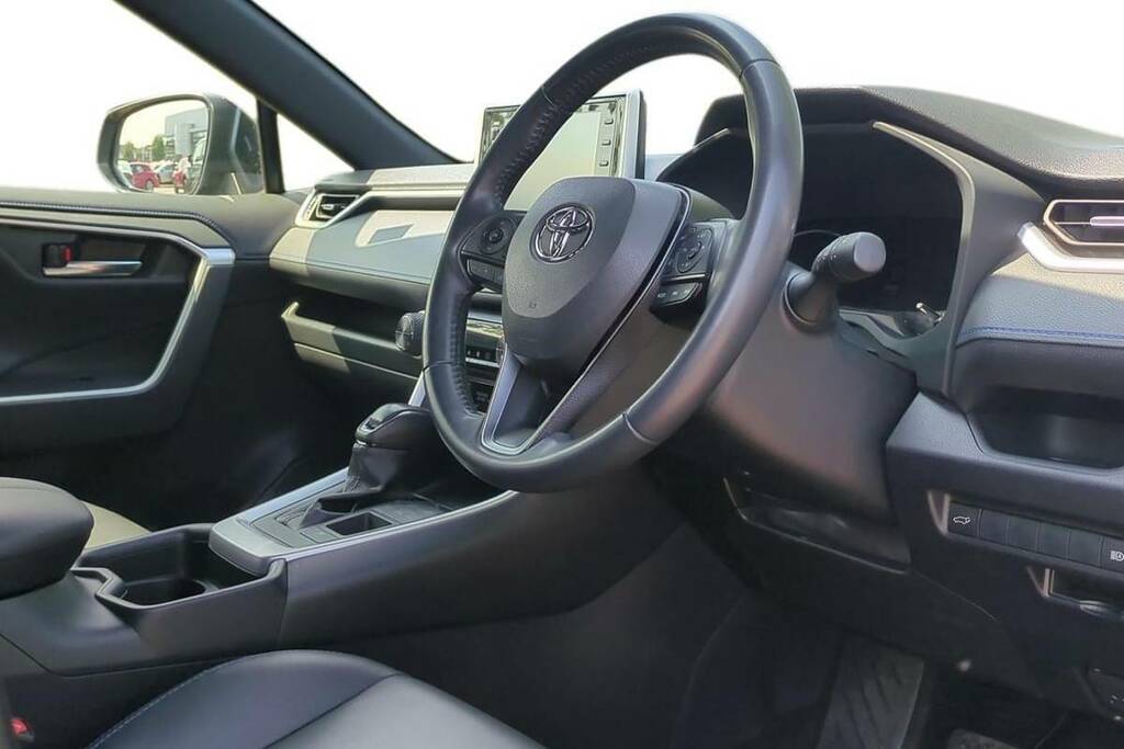 Toyota Rav 4 Design Black #14
