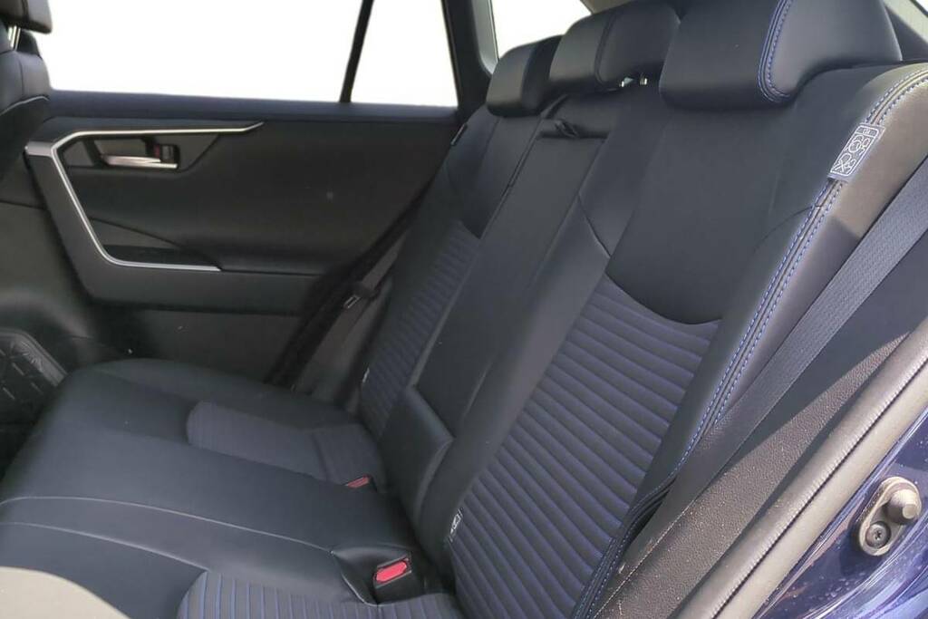 Toyota Rav 4 Design Black #16