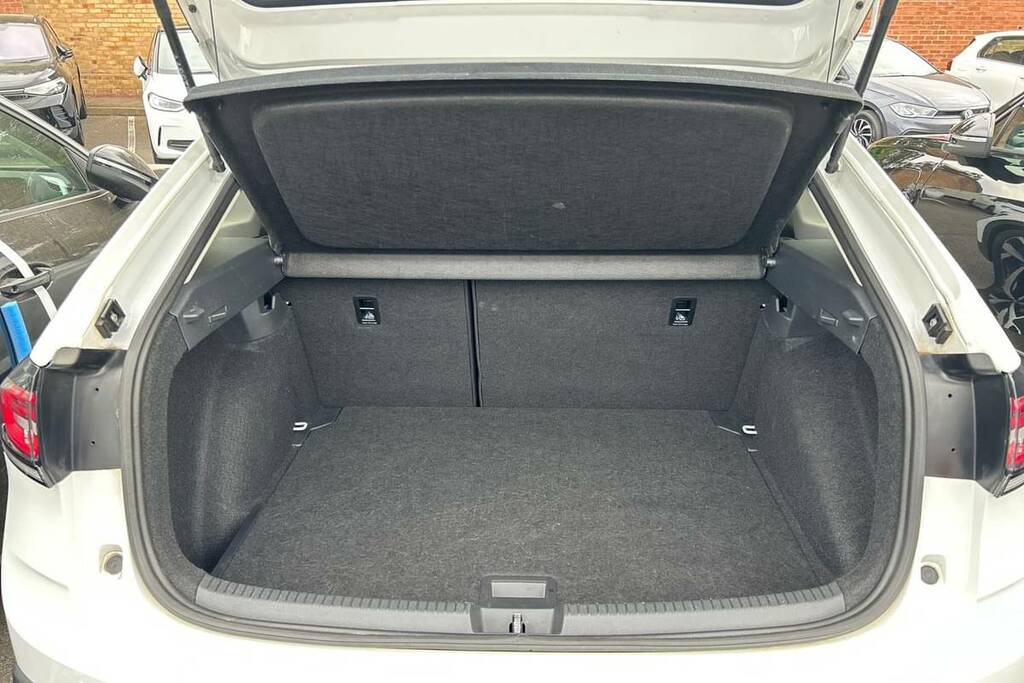 Volkswagen Taigo 1.0 Tsi 110 Style Dsg White #2
