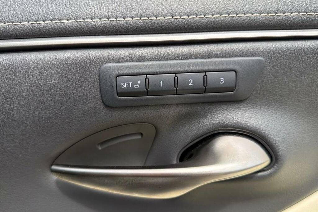 Lexus ES 2.5 300H Premium Edition E-cvt Euro 6 Ss Blue #17