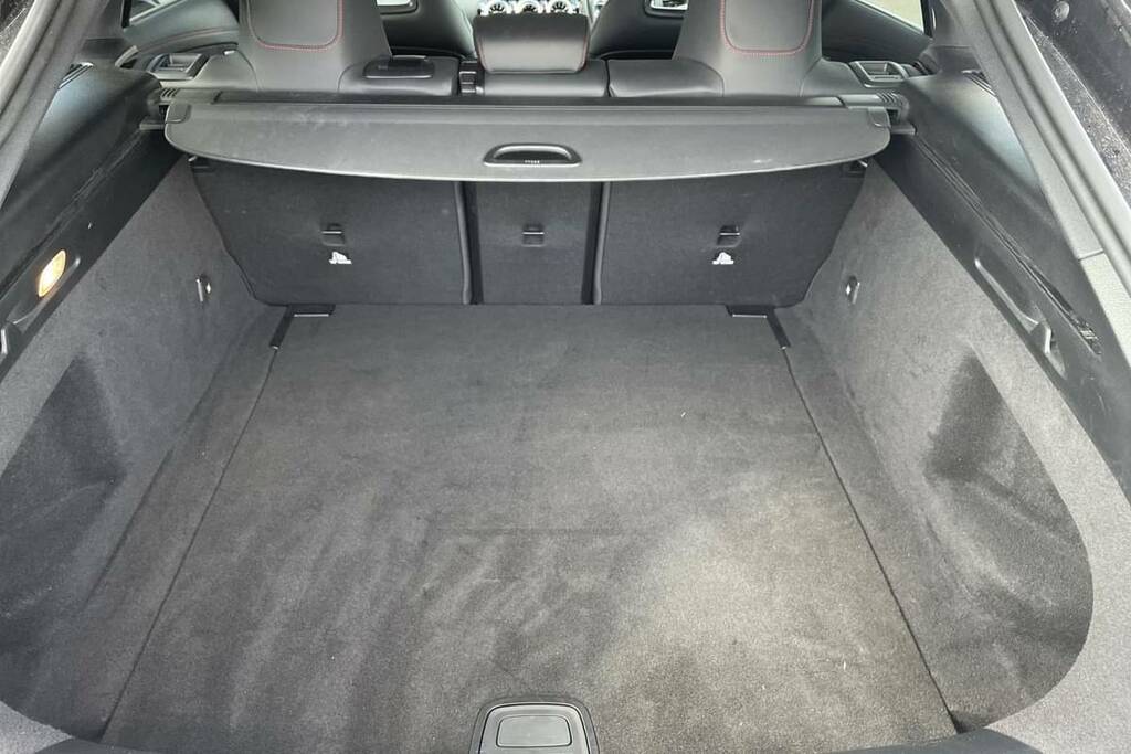 Mercedes-Benz CLA Class 220D Amg Line Premium Tip Black #2