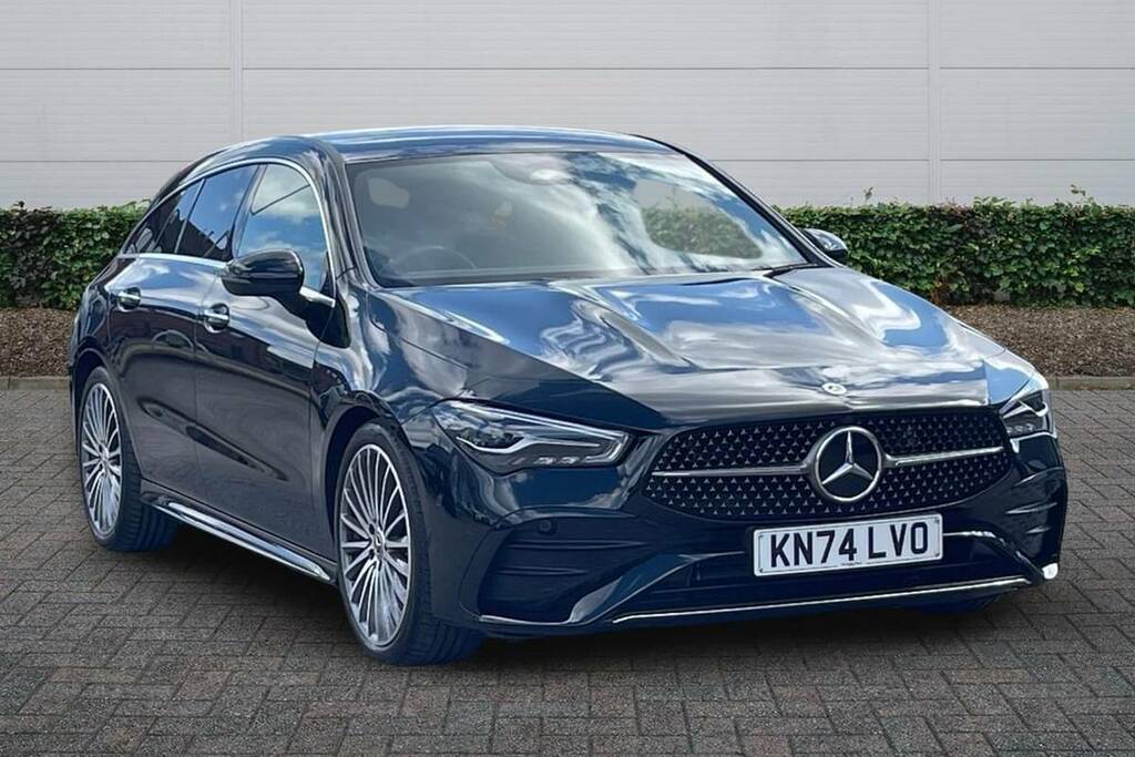 Mercedes-Benz CLA Class 220D Amg Line Premium Tip Black
