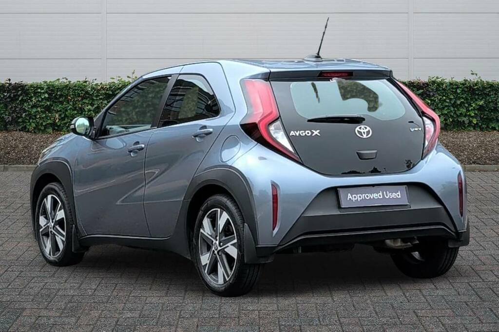 Toyota Aygo X 1.5 Hybrid Icon Cvt Grey #2