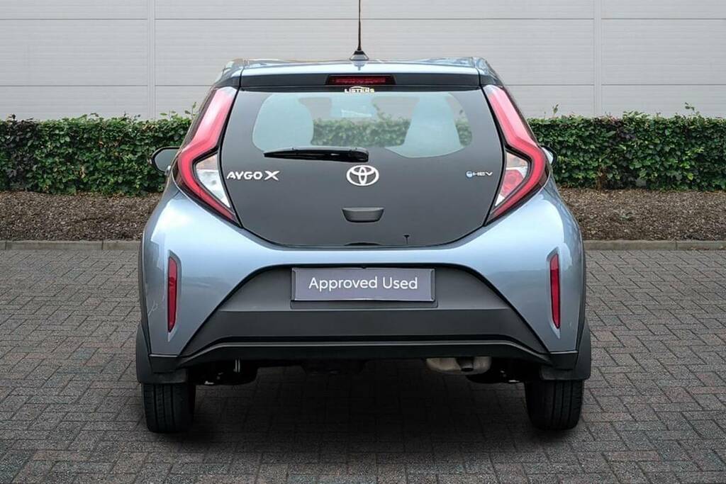 Toyota Aygo X 1.5 Hybrid Icon Cvt Grey #4