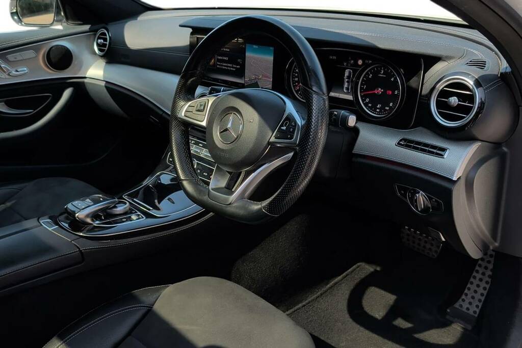Mercedes-Benz E Class E350d Amg Line Premium 9G-tronic YY17ETX White #4