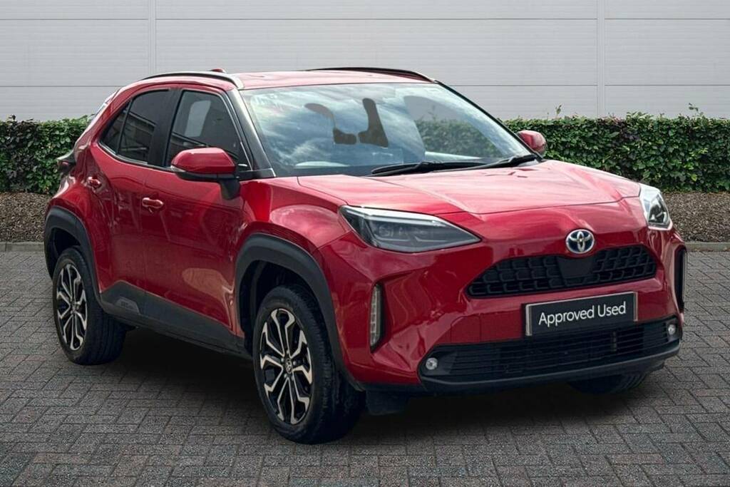 Toyota Yaris Cross 1.5 Hybrid Design Cvt Red