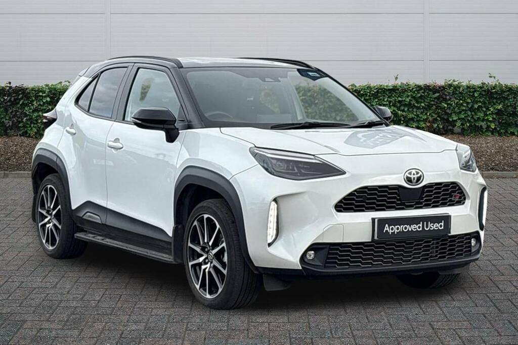 Toyota Yaris Cross 1.5 Hybrid Gr Sport Cvt White