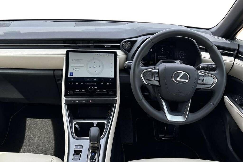 Lexus LBX 1.5 Premium Plus E-cvt Black #6