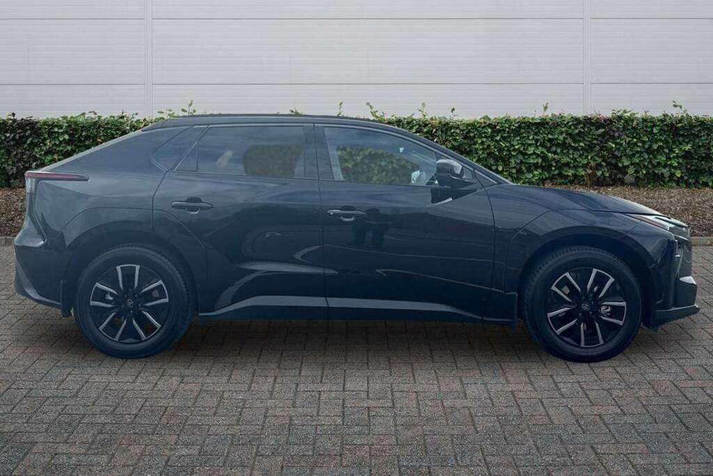 Toyota bZ4X 165Kw Design 73Kwh Black #5