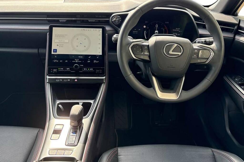 Lexus LBX 1.5 Premium Plus Design E-cvt Black #6