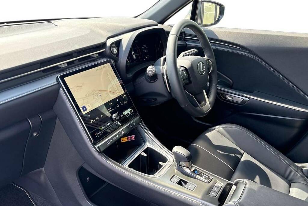 Lexus LBX 1.5 Takumi E-cvt Awd Grey #5